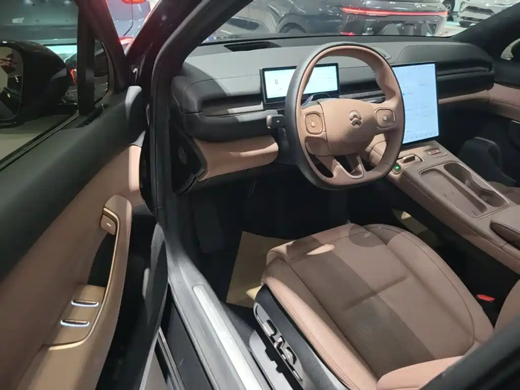 NIO ES6 — миниатюра 16