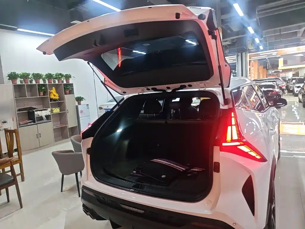 Geely Boyue — миниатюра 19