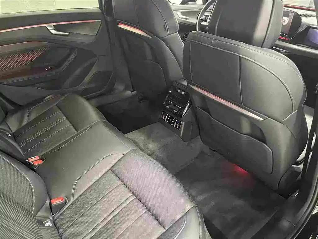 Audi A6L — миниатюра 14