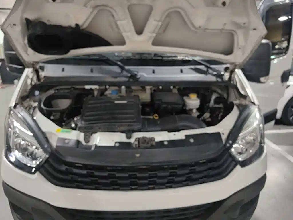 IVECO Ousheng — миниатюра 20