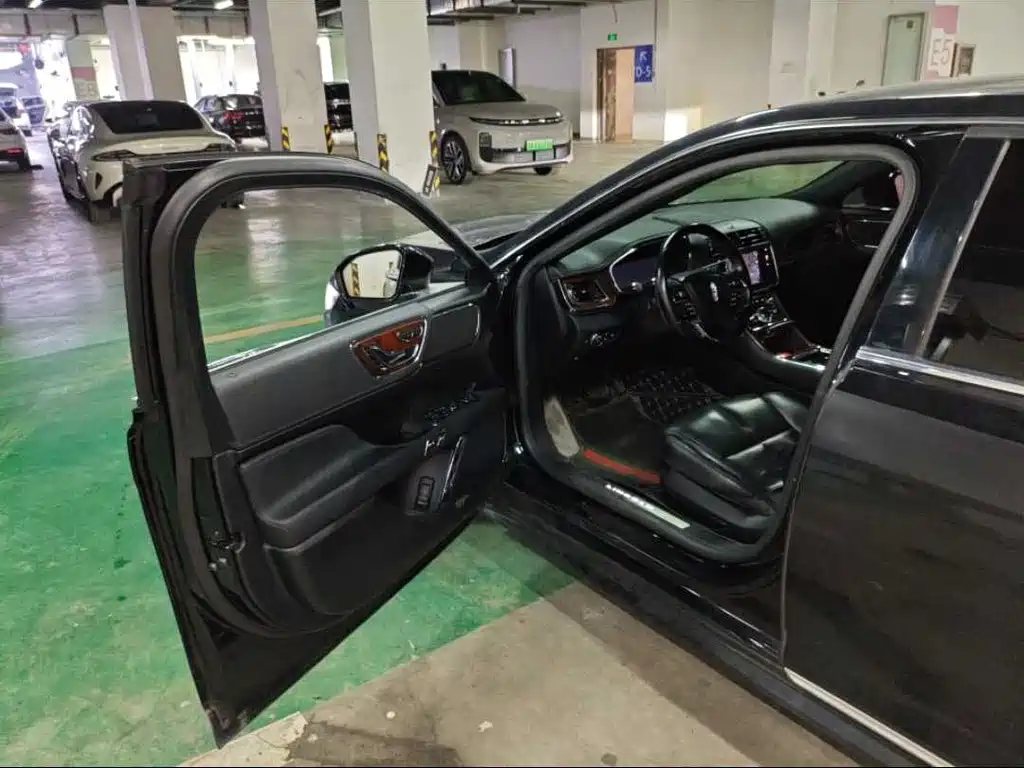 Lincoln Continental — миниатюра 4