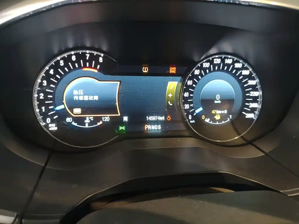 Ford Edge — миниатюра 12