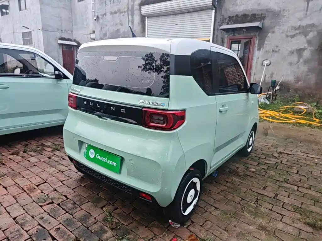 Wuling MINIEV — миниатюра 7