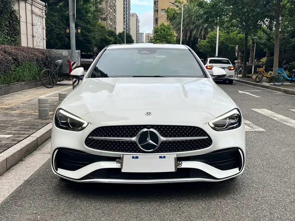 Mercedes-Benz C-Class — миниатюра 2