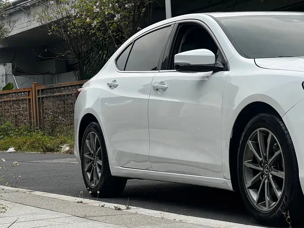 ACURA TLX L