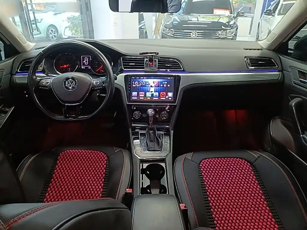 Volkswagen Lamando — миниатюра 10