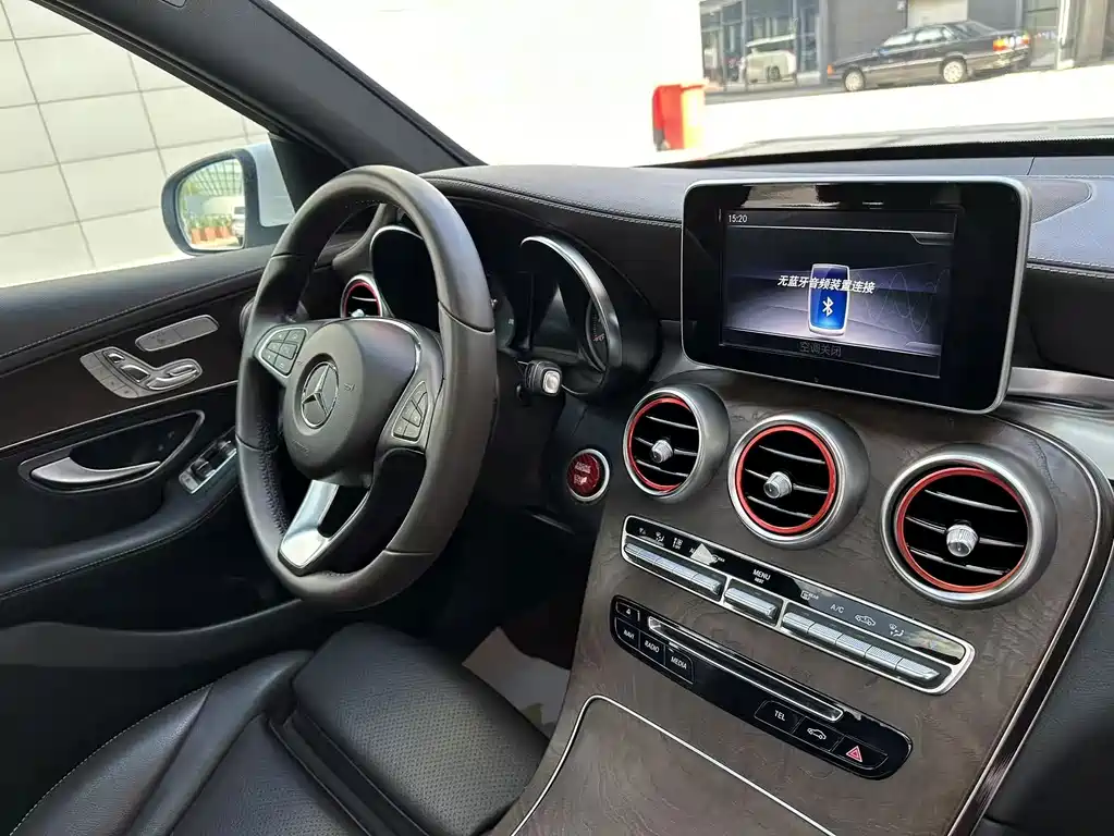 Mercedes-Benz GLC — миниатюра 34