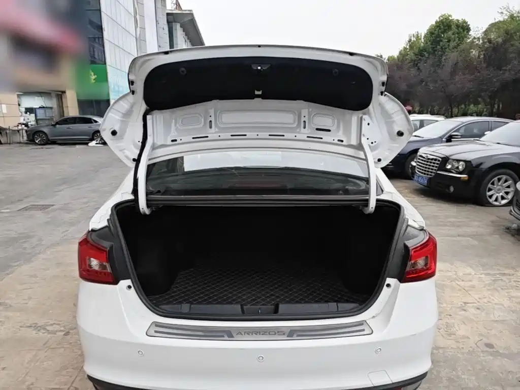 Chery Arrizo 5 — миниатюра 19