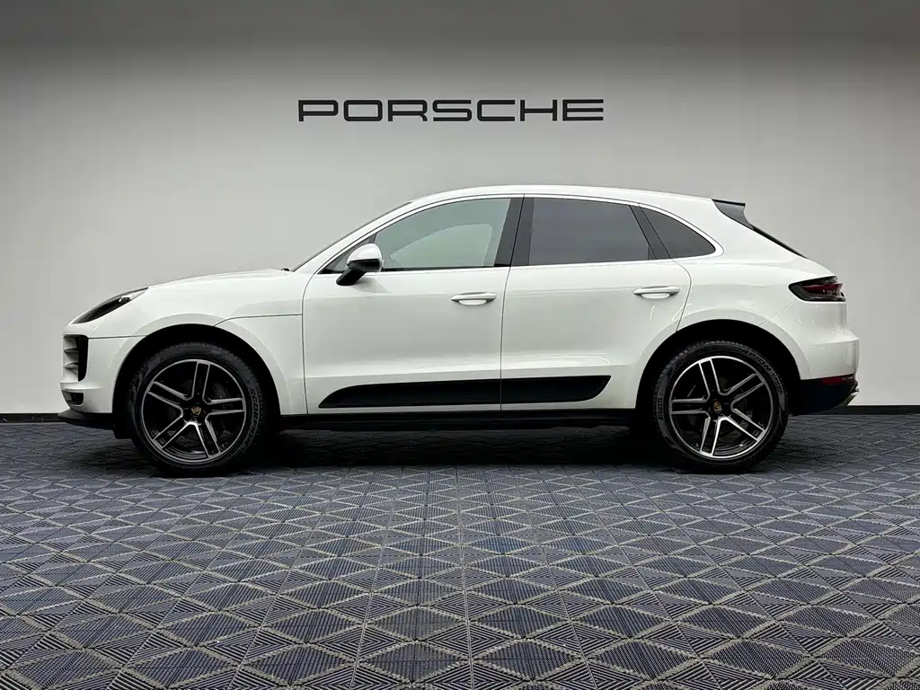Porsche Macan — миниатюра 15