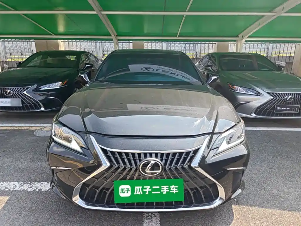 Lexus ES — миниатюра 3