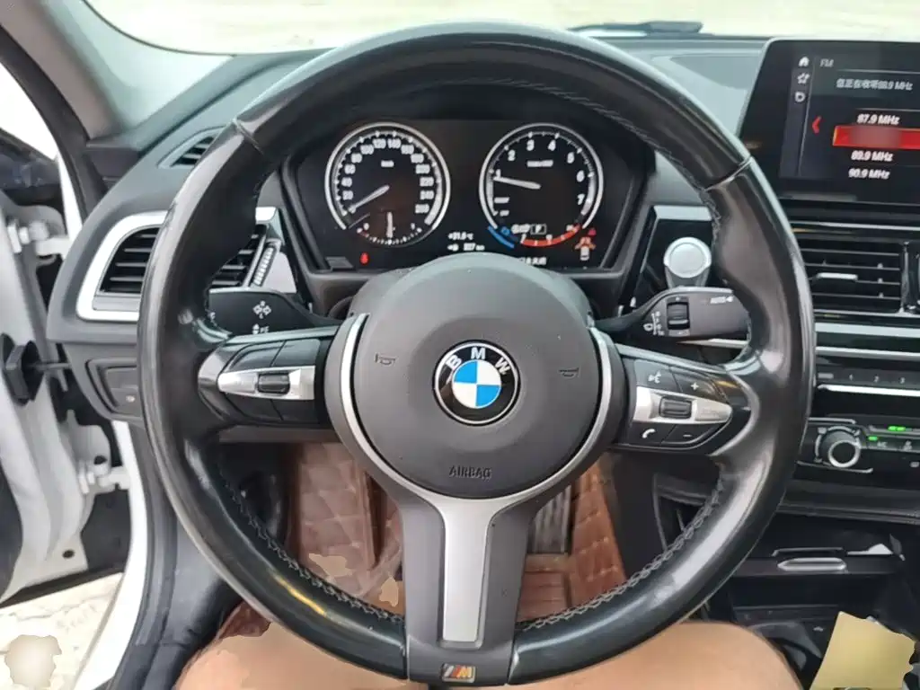 BMW 1 Series — миниатюра 11