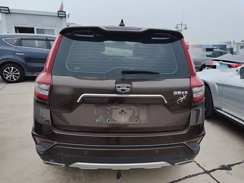 Geely Vision X6 — миниатюра 6