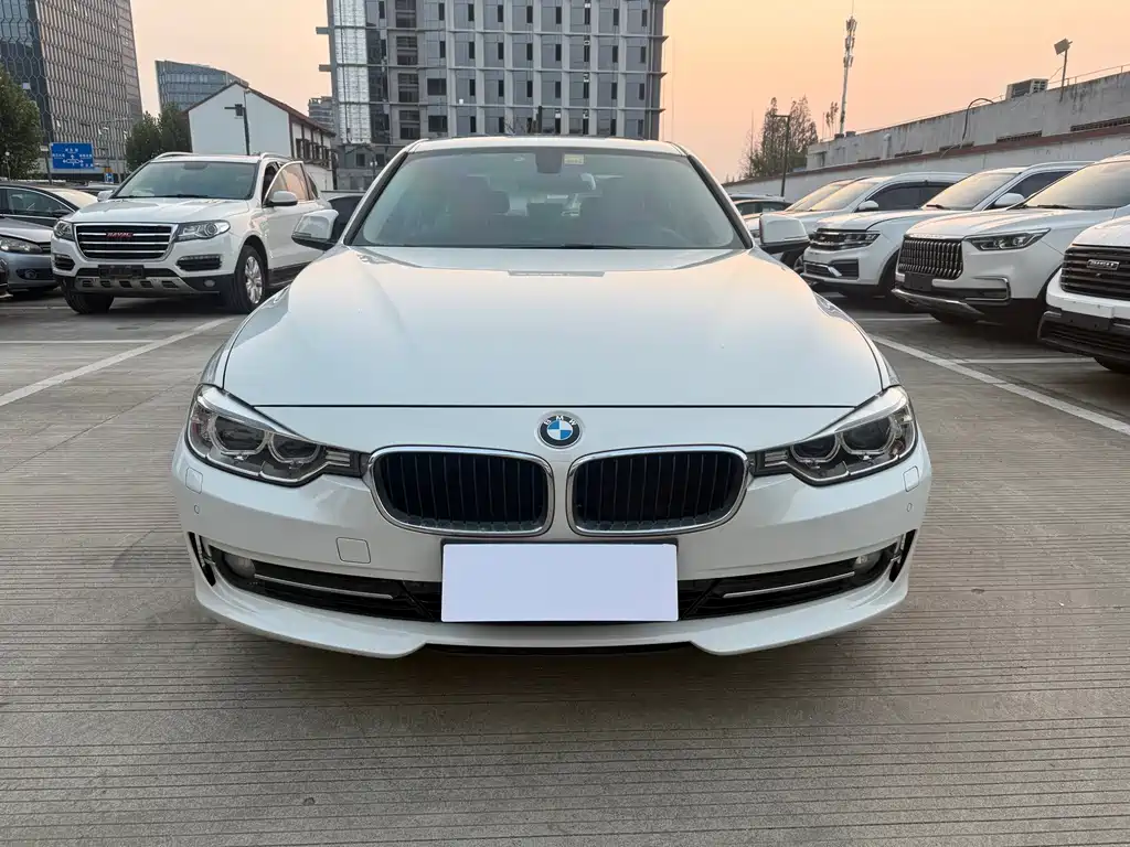 BMW 3 Series — миниатюра 3