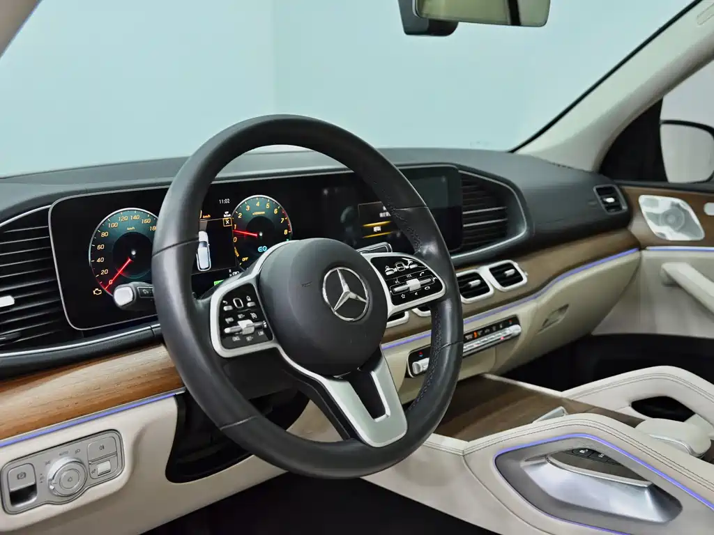 Mercedes-Benz GLE New Energy — миниатюра 17