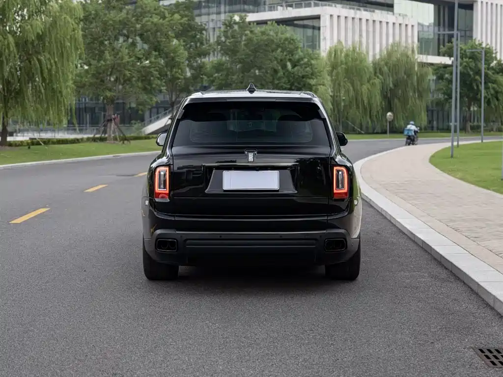 ROLLS-ROYCE CULLINAN