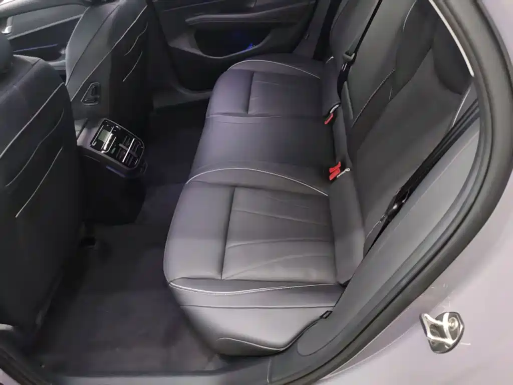 Volkswagen Passat — миниатюра 17