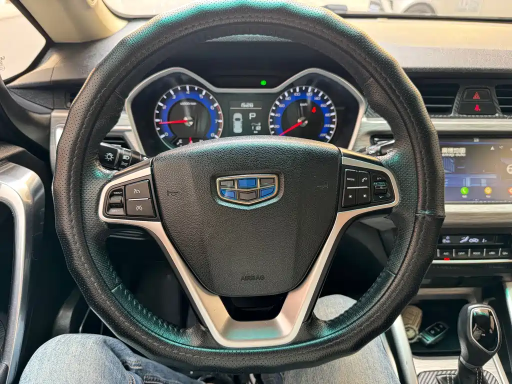 Geely Vision X3 — миниатюра 8
