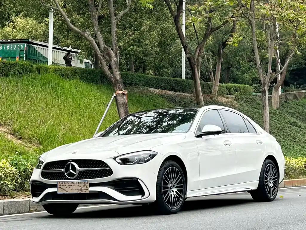 Mercedes-Benz C-Class 2024