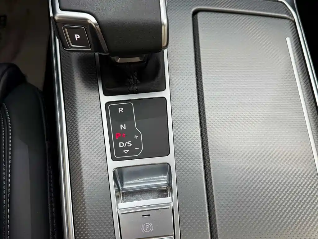 Audi A6L — миниатюра 20