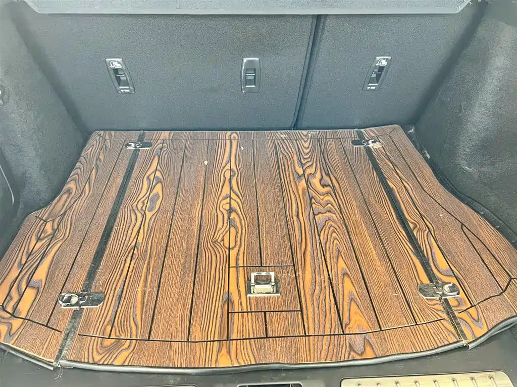 LAND ROVER RANGE ROVER AURORA