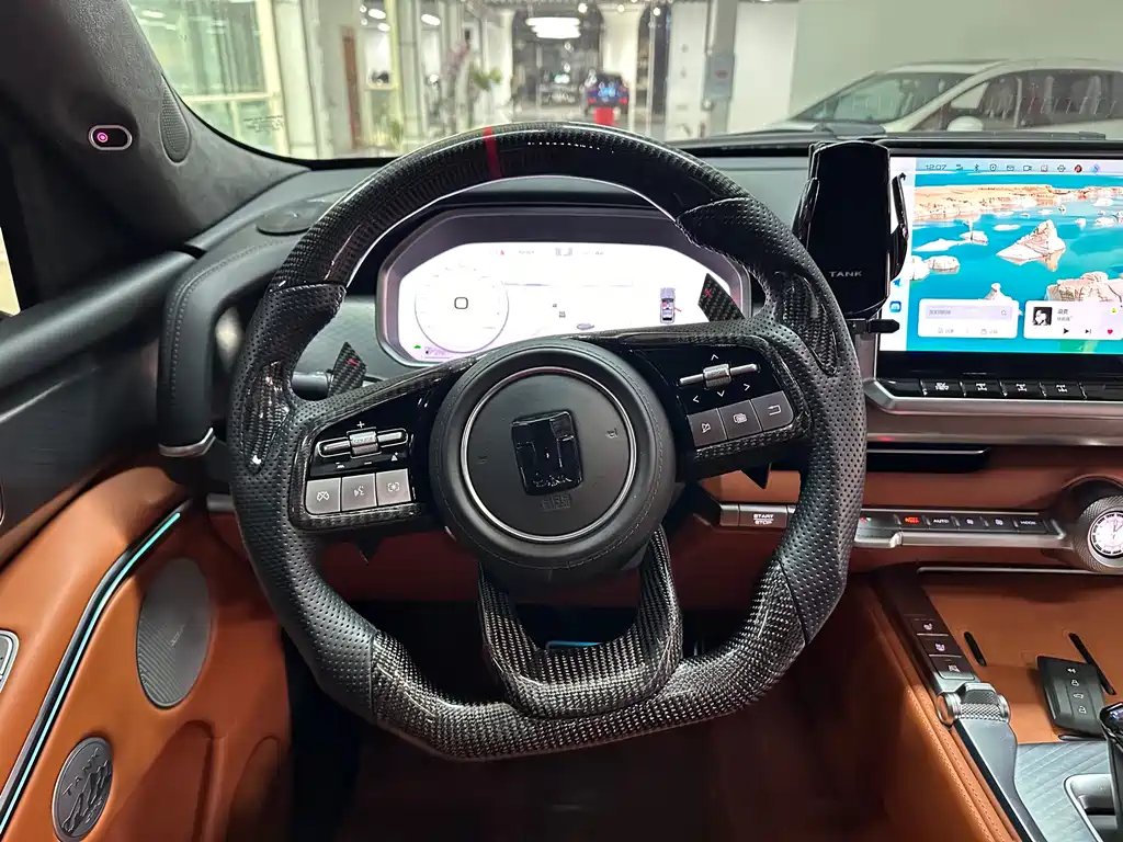 TANK TANK 700 NEW ENERGY