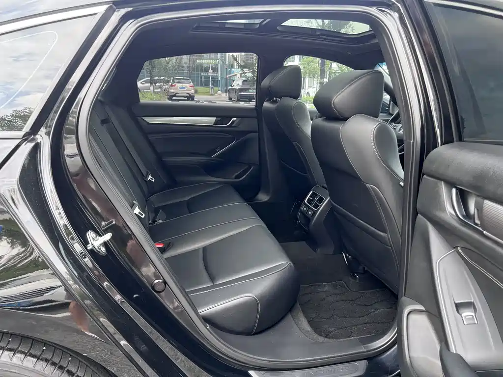 Honda Inspire 260TURBO Exquisite Edition, фото 9