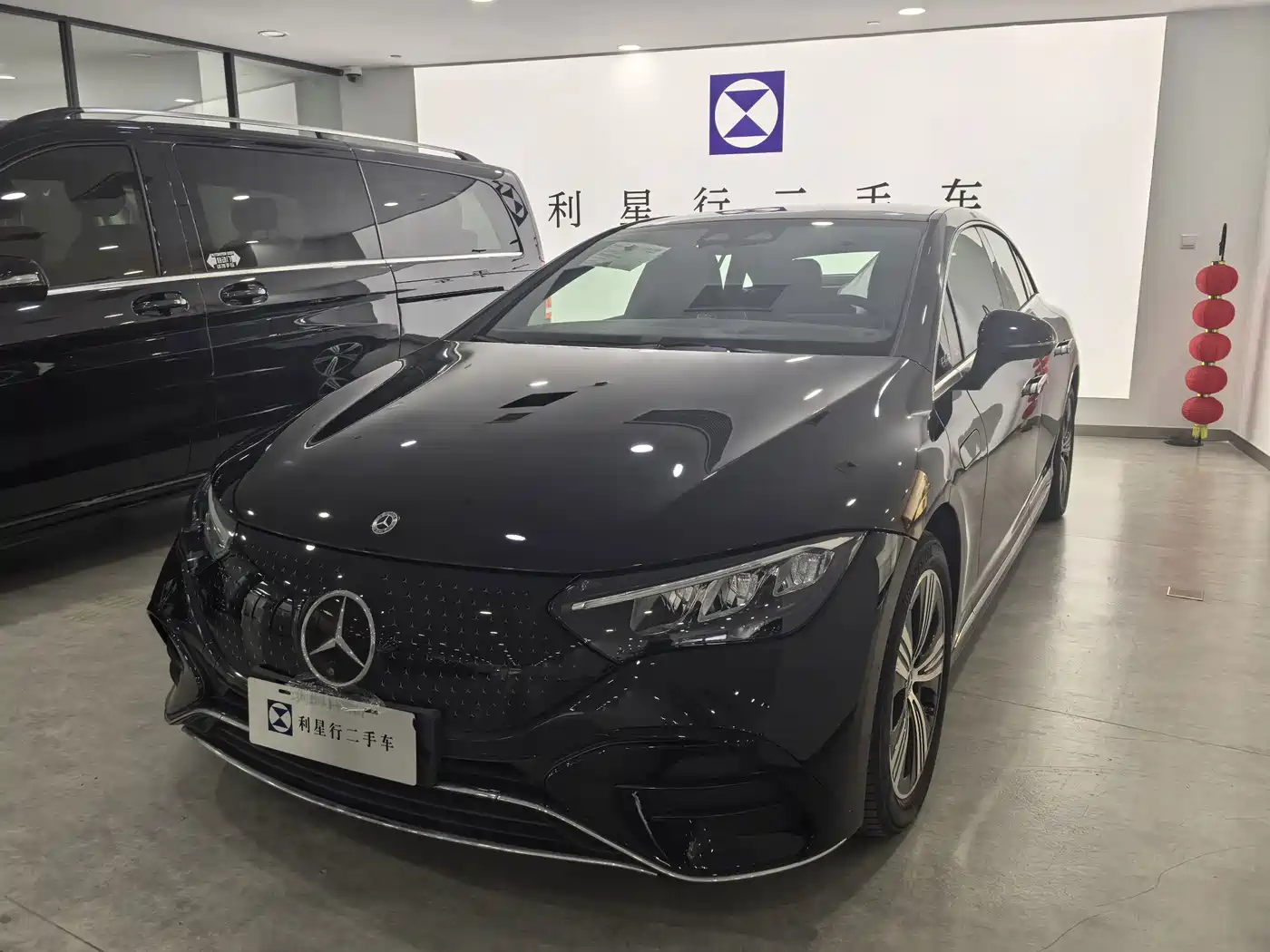 奔驰EQE 2025款 500 4MATIC 豪华版 2025