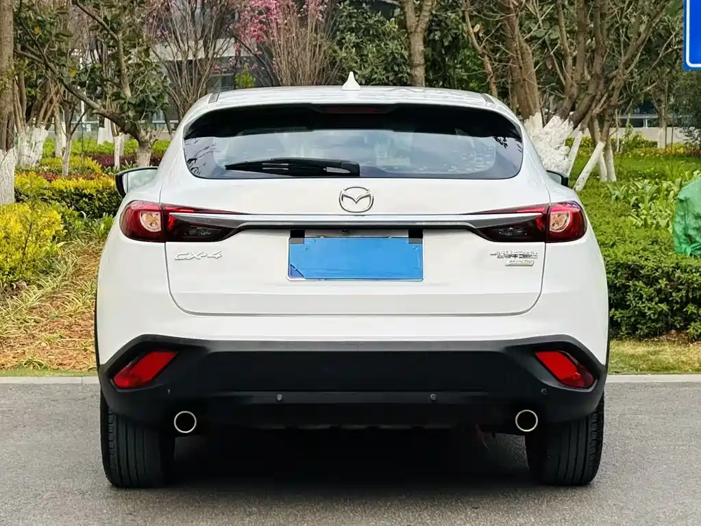 MAZDA CX 4