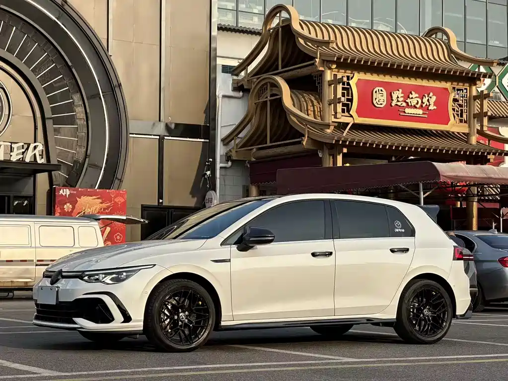 Volkswagen Golf 2022