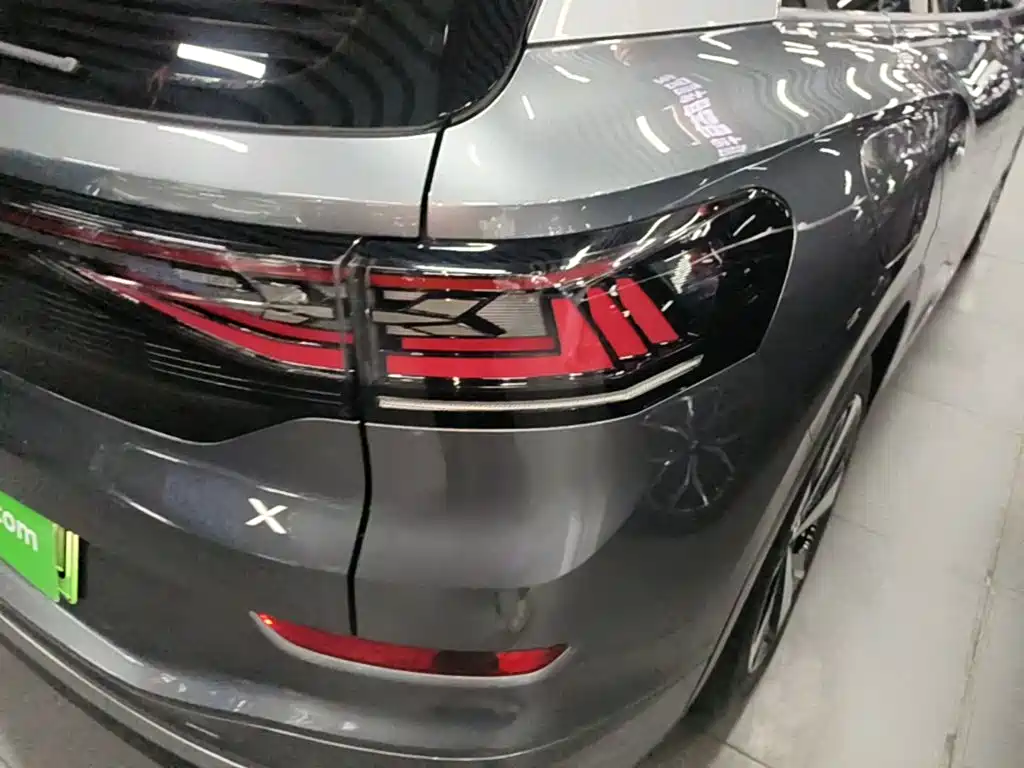 Volkswagen ID.6 X — миниатюра 8