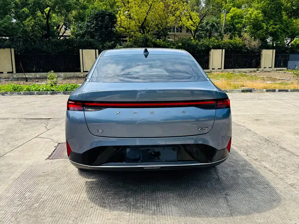 XPeng P5 — миниатюра 6