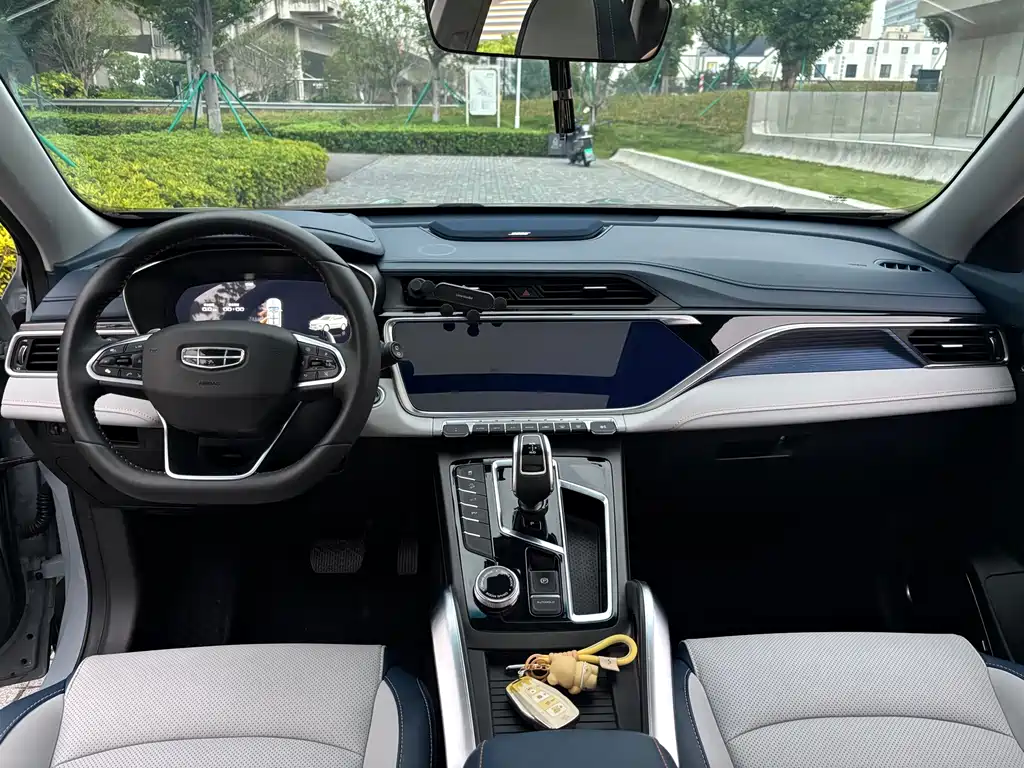 Geely Boyue — миниатюра 13