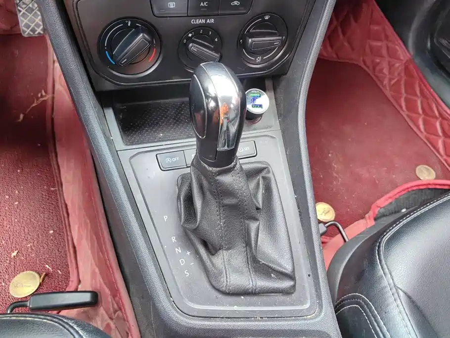Volkswagen Lavida — миниатюра 16