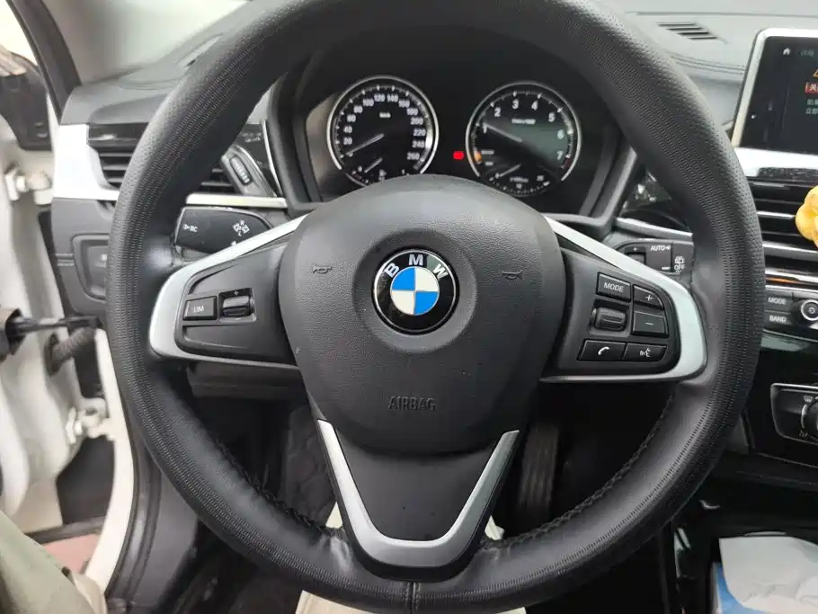 BMW X2 (Import) — миниатюра 15