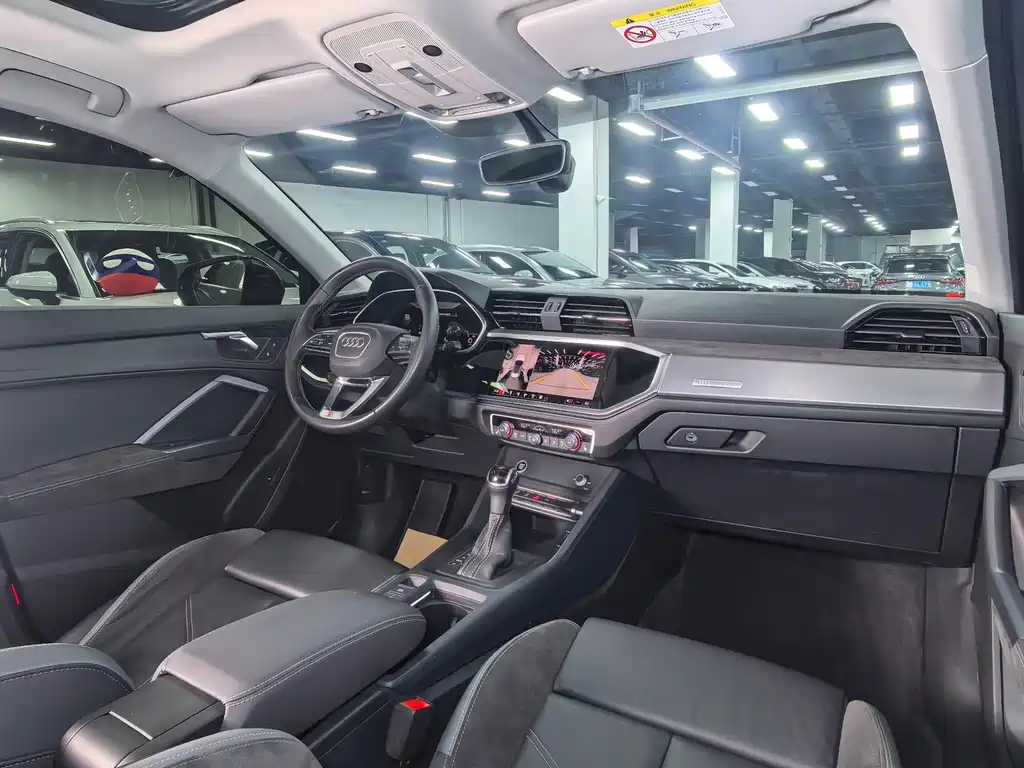 Audi Q3 Sportback — миниатюра 16