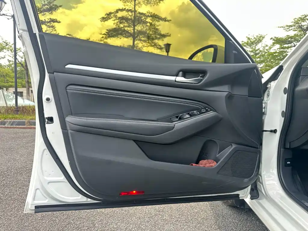Nissan Teana — миниатюра 4