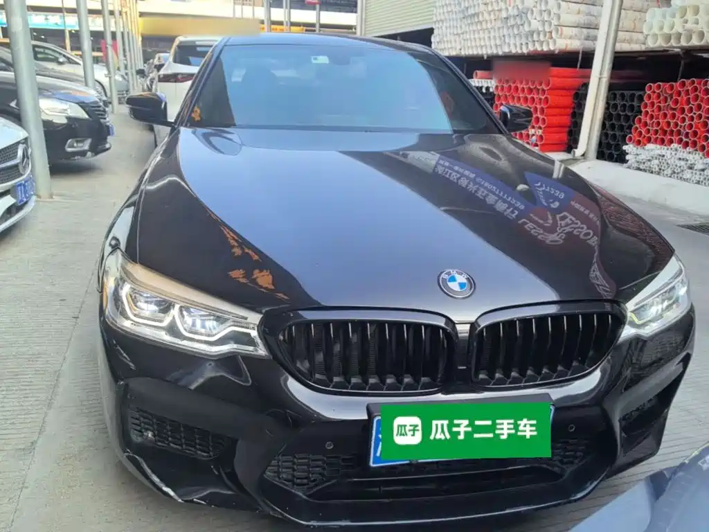 BMW 5 Series — миниатюра 3