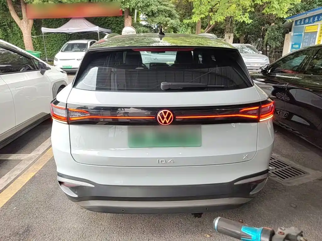 Volkswagen ID.4 X — миниатюра 4