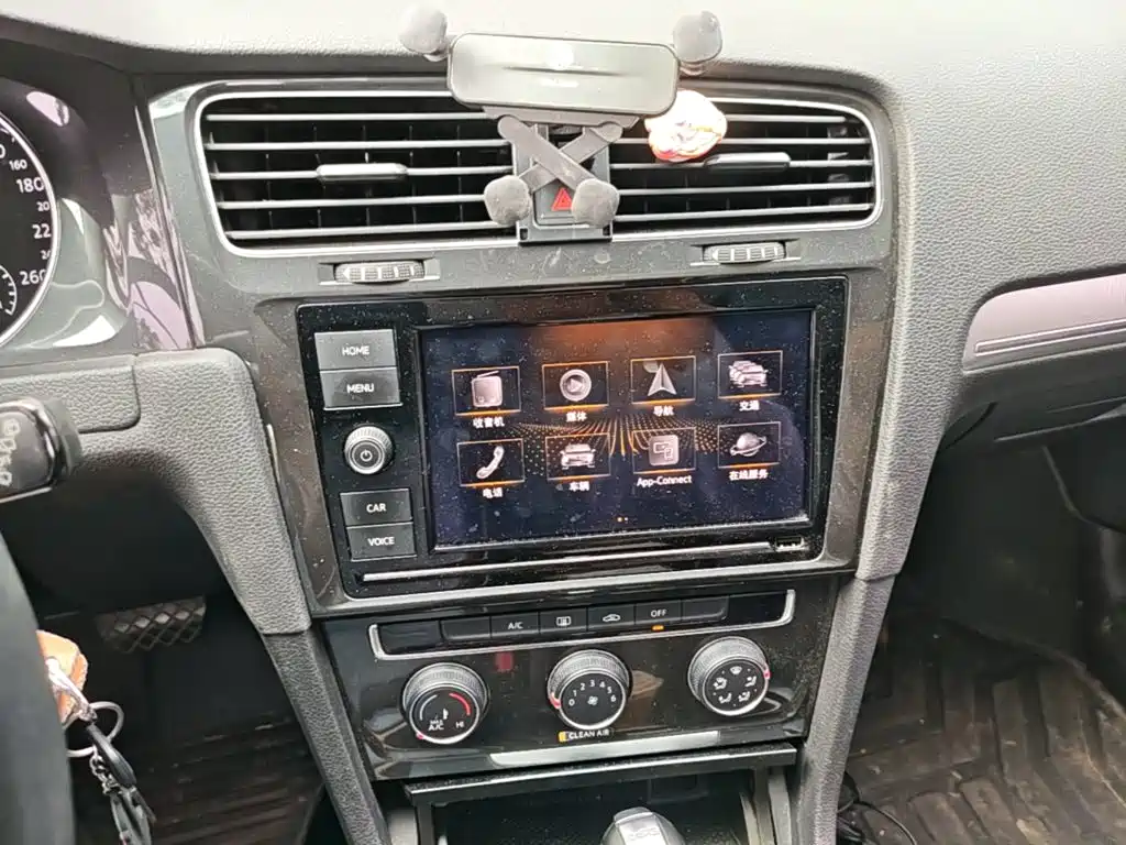 Volkswagen Golf — миниатюра 13