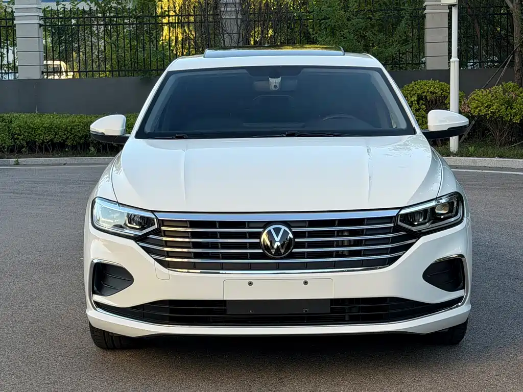 Volkswagen Lavida — миниатюра 2