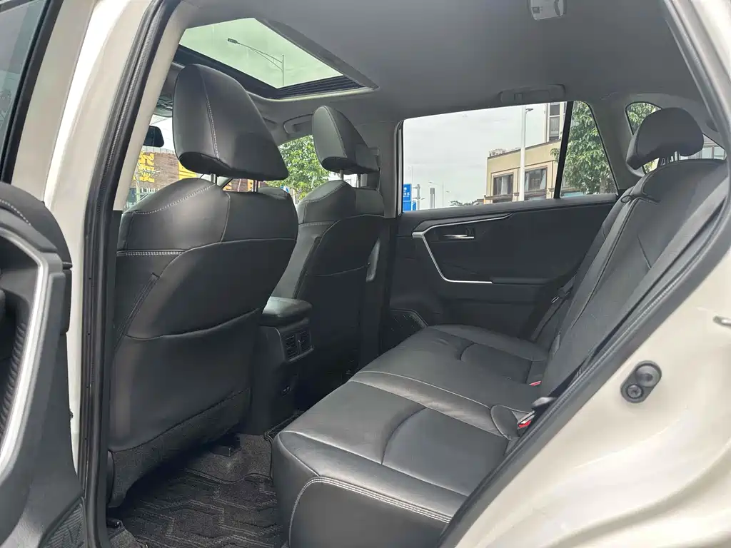 TOYOTA RAV4 RONGFANG