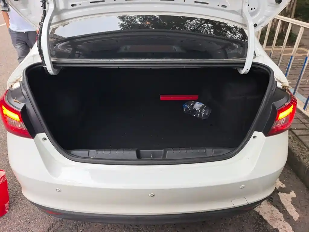 Chery Arrizo 5 — миниатюра 20