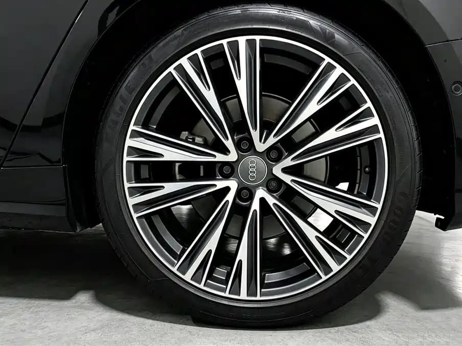 Audi A6L — миниатюра 20