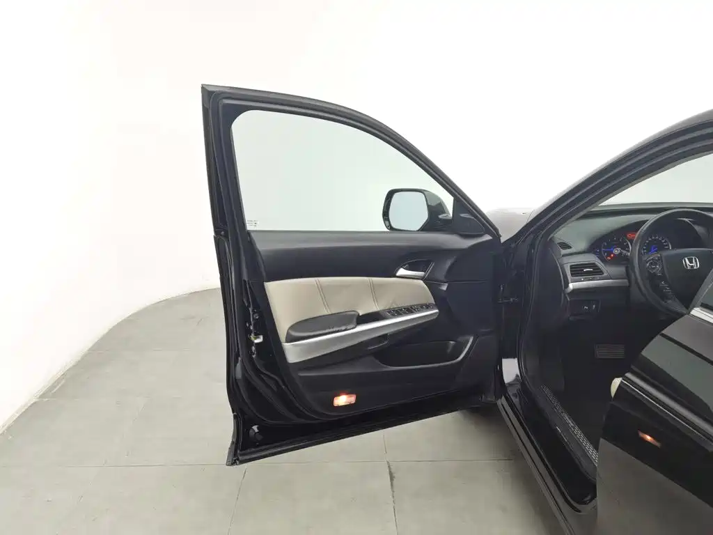 Honda Crosstour — миниатюра 8