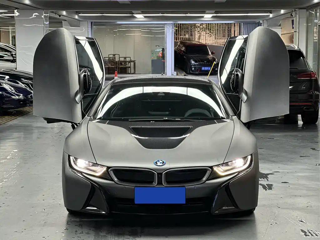 BMW i8 — миниатюра 2