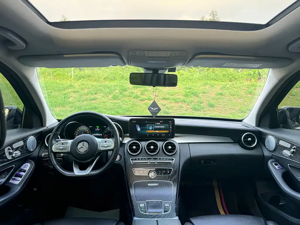 Mercedes-Benz C-Class — миниатюра 14