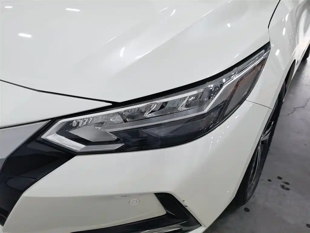 Nissan Sylphy 2022 1.6L XL CVT Enjoy