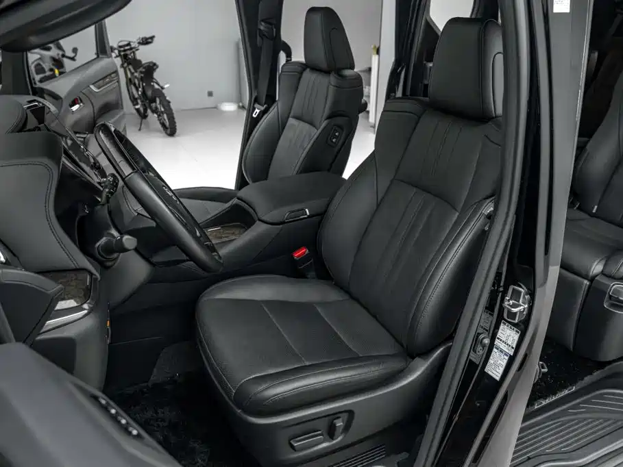 Toyota Vellfire — миниатюра 26