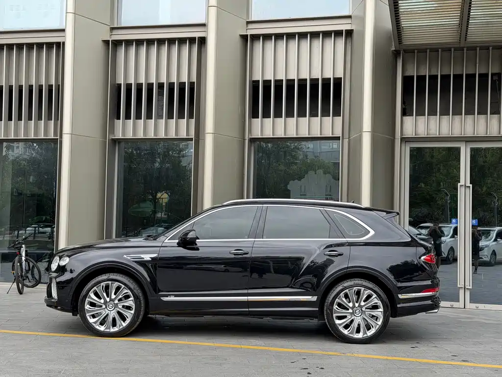 Bentley Bentayga — миниатюра 3
