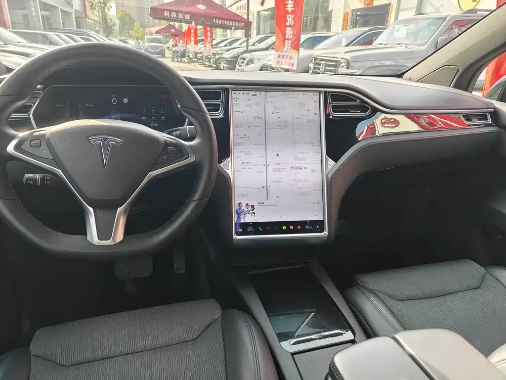 TESLA MODEL X